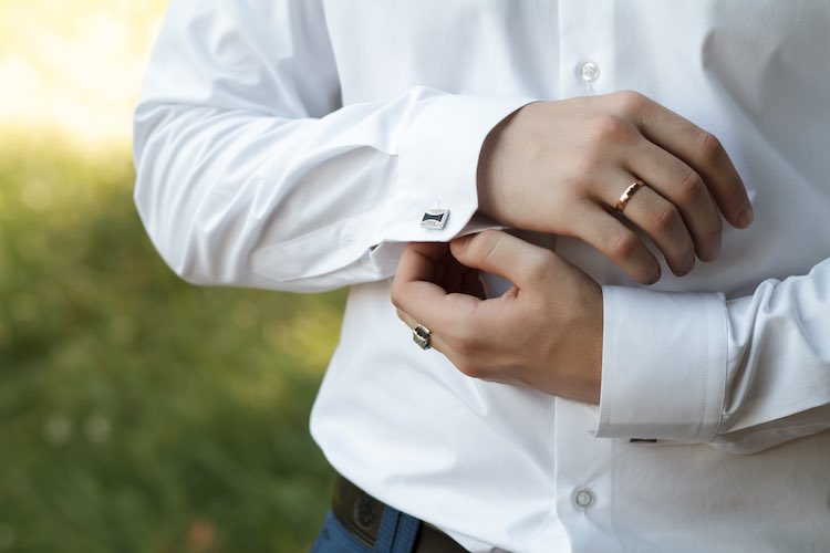 Luxury Men’s Cufflinks: Elevating Your Style with Timeless Elegance Luxury men’s cufflinks